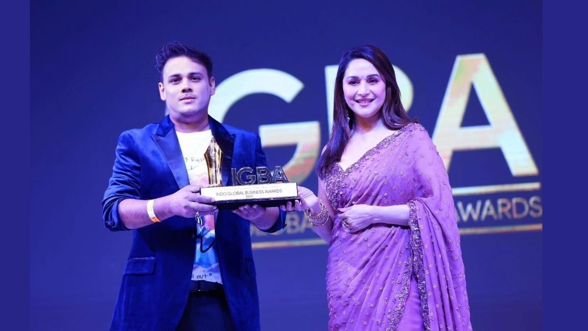 Thorecoin Founder Alok Kumar Receives Prestigious Indo Global Business Award from Bollywood Icon Madhuri Dixit at Jaipur Event