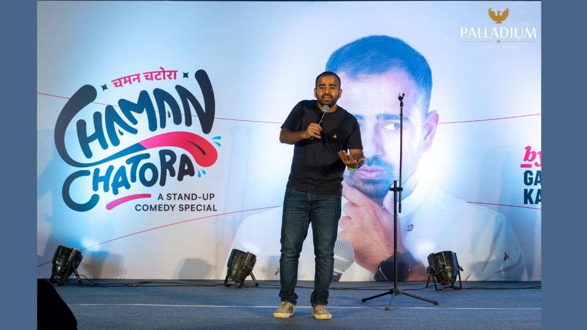 Gaurav Kapoor Delights Audience at Palladium Ahmedabad with a Sold-Out Stand-Up Show