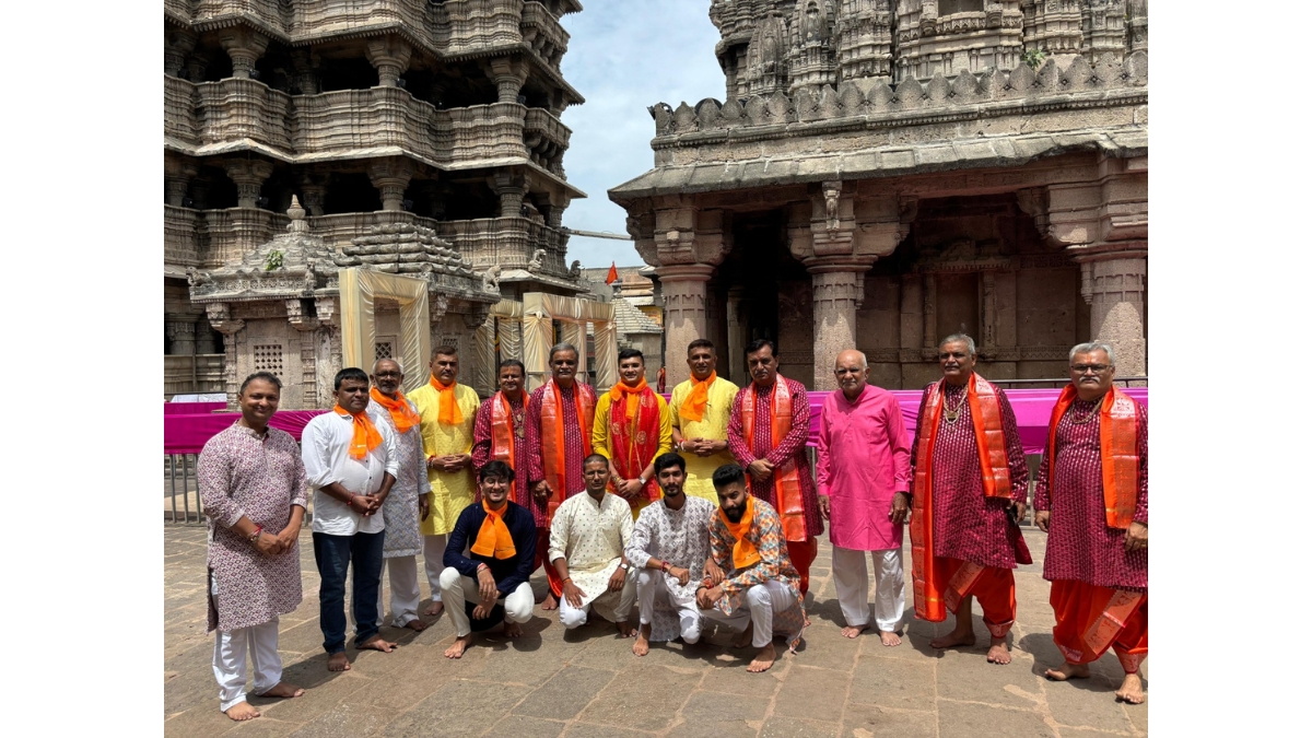 Surat Family Offers Waghas to 24 Temples in Dwarka on Janmashtami