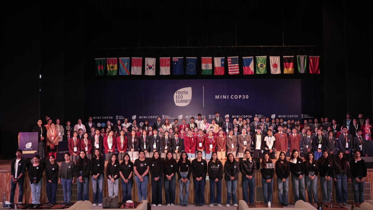 Can Technology Be Sustainable? Youth Delegates Discuss and Decide at MiniCOP30-PNN