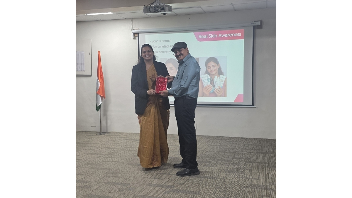 On World Health Day, Dr. Jagdish Sakhiya Educates Teens on Smart Skin Care Habits at G. D. Goenka School